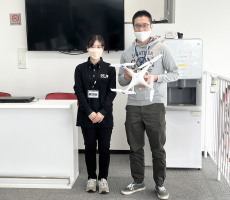 先日、国家資格二等無人航空機操縦士コースご卒業頂きました。