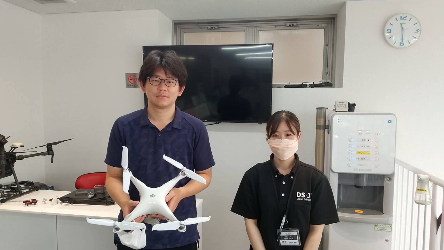 先日、国家資格二等無人航空機操縦士コースご卒業頂きました。