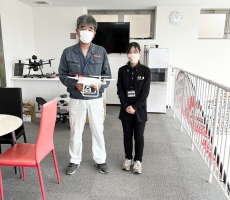 先日、国家資格二等無人航空機操縦士コースご卒業頂きました。