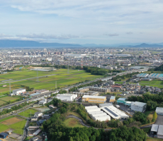 卒業生のＫ様が空撮写真を昼と夜、同じ場所にてｂｙマビック2プロ。素晴らしい！！！