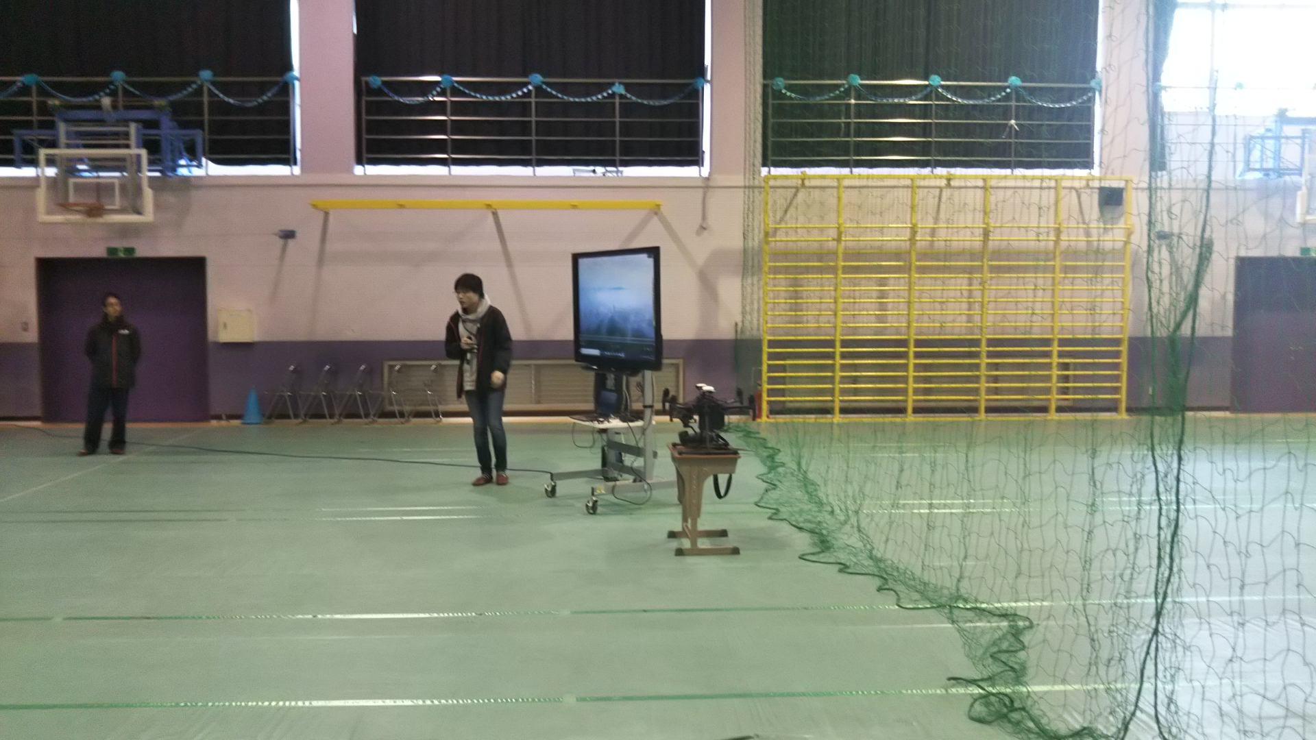 草津小学校様でドローンデモフライト会